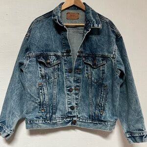 Vintage Levi’s Denim Truckers Jean Jacket